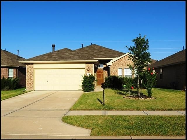 1st image of 7906 Meandering Oak Ln