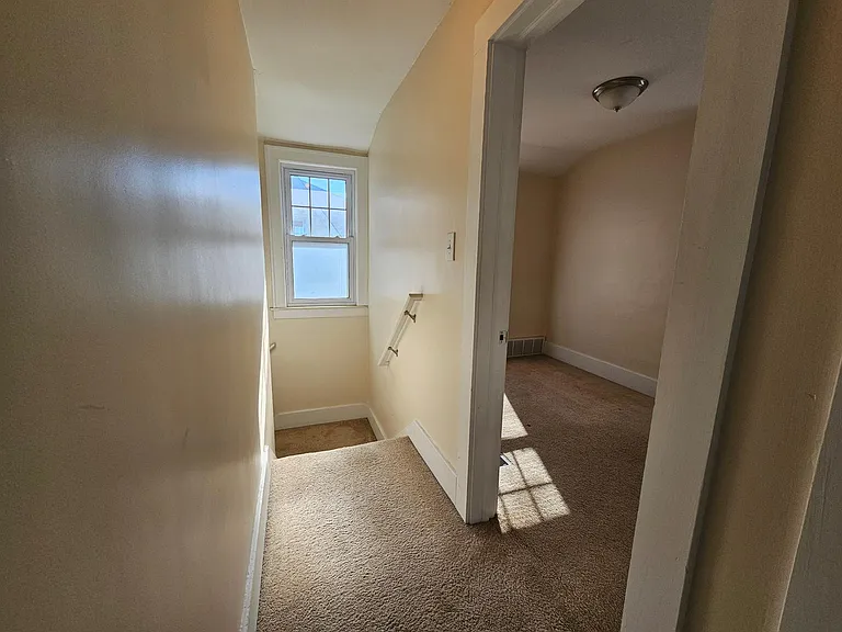 310 S Connecticut Ave — Photo 19