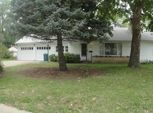 2050 SW Webster Ave, Topeka, KS 66604