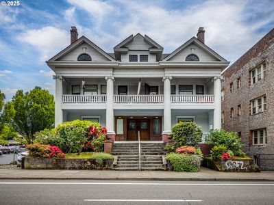 1010 NE Weidler St, Portland, OR, 97232