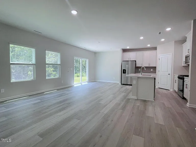 2118 Cherry Creek Rd — Photo 27