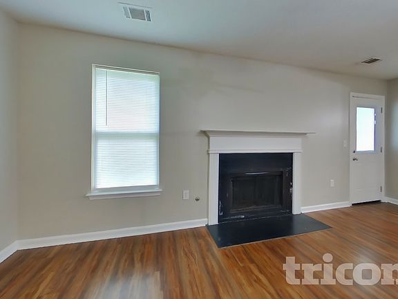 3rd image of 3044 Summer Breeze Dr