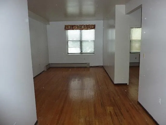 2 bed, 950 sqft, $1,625 — Photo 2