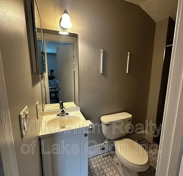 2305 Pine Lake Ave #3 — Photo 4