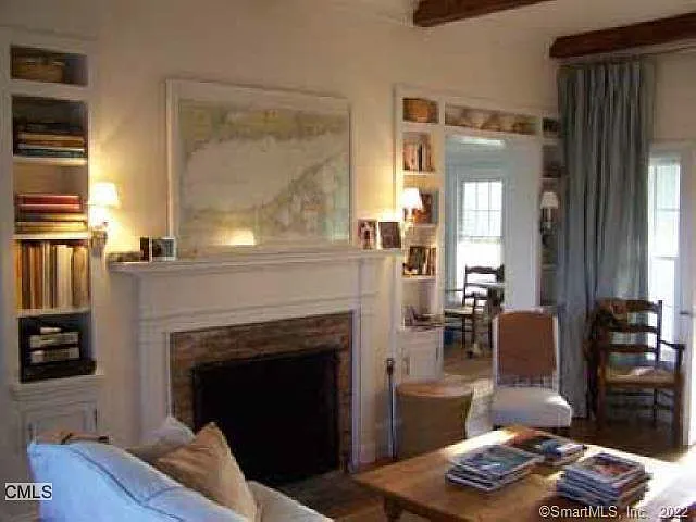 47 Calhoun St — Photo 6