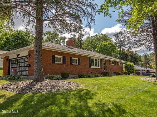 165 Shaker Park Drive, Albany, NY 12211