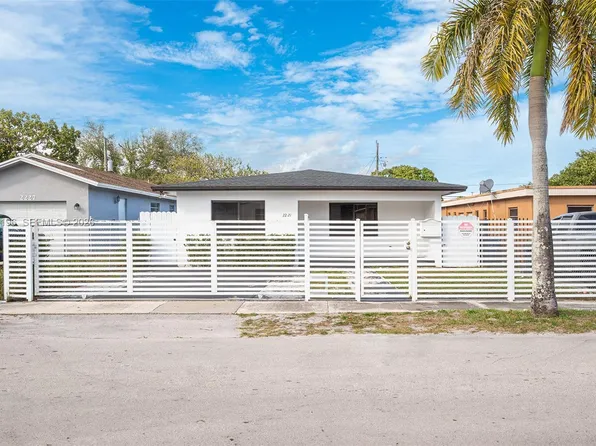 2221 Charleston St, Hollywood, FL 33020