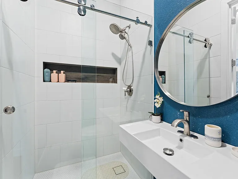 21 Cassena Grove Pl — Photo 30