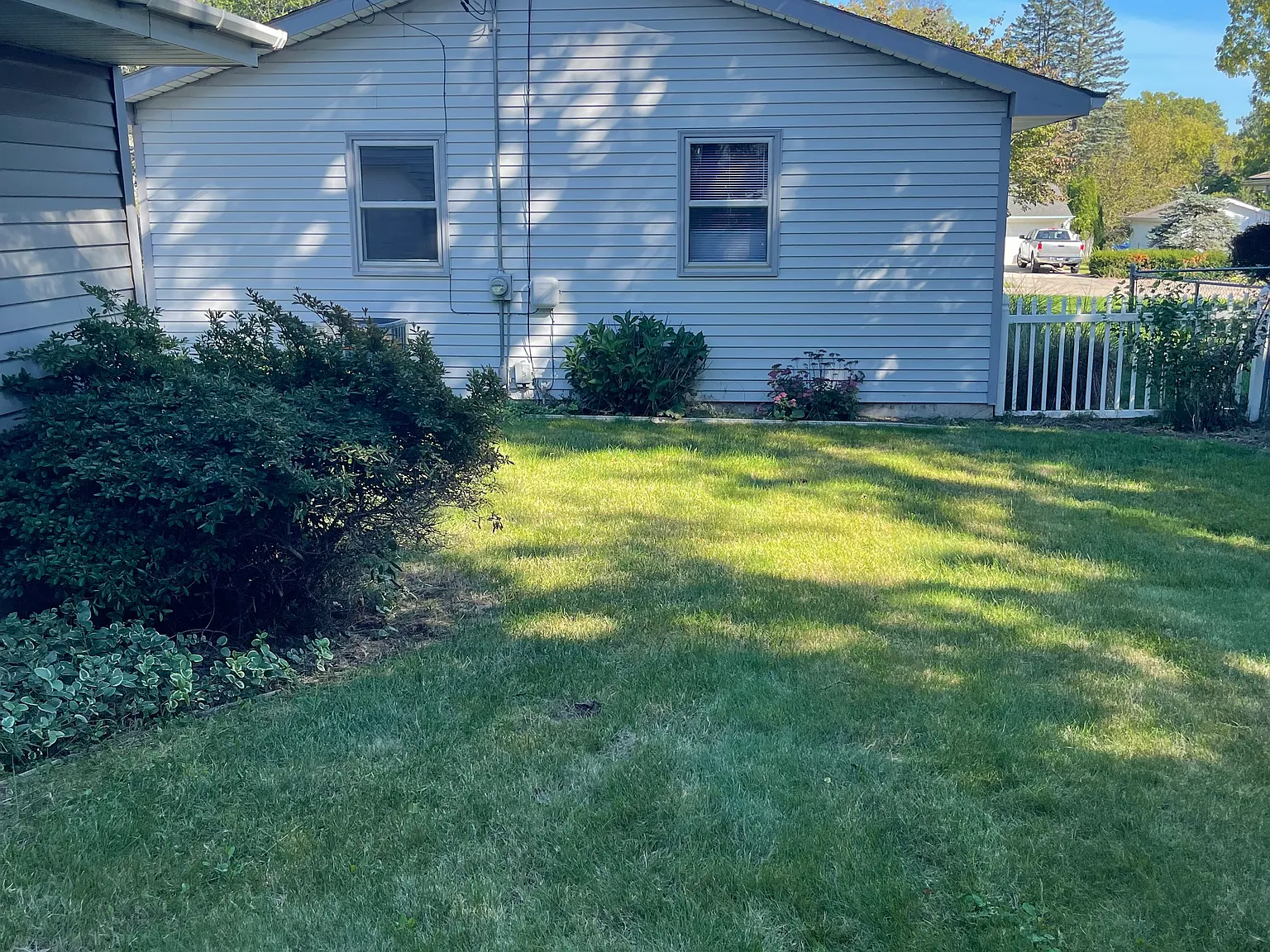 3 bed, 1040 sqft, $2,300 — Photo 4