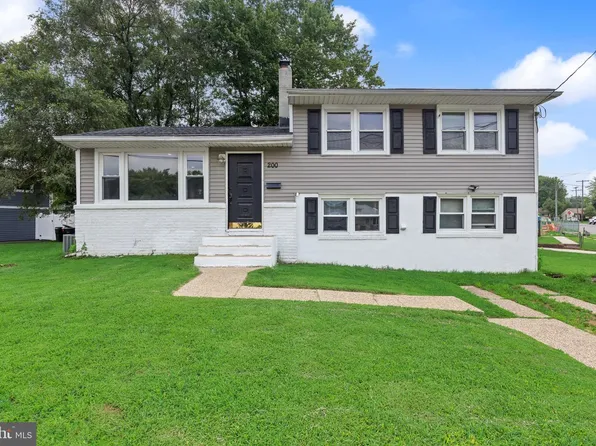200 Hendrickson Ave, Edgewater Park, NJ 08010