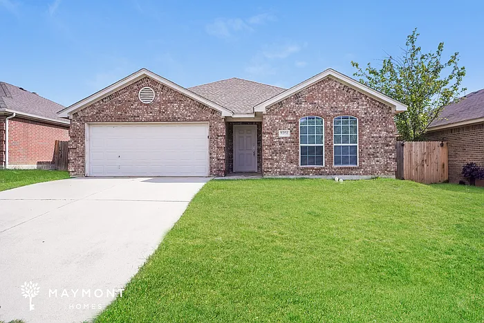 9208 Marilyn Dr — Photo 1