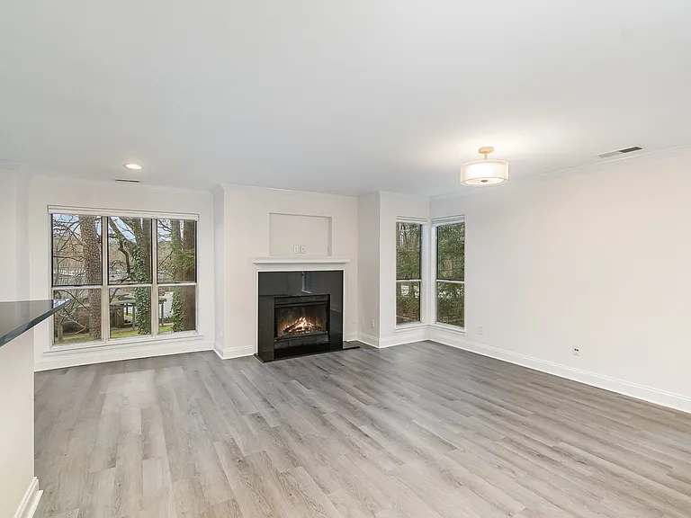 2512 Cranbrook Ln #1-10 — Photo 10