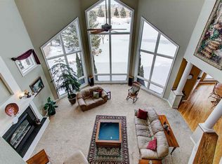 805 Sunrise Bay, Waunakee, WI 53597