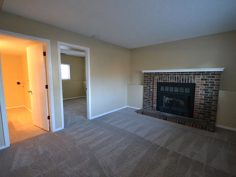 3535 Sydney Ter — Photo 11