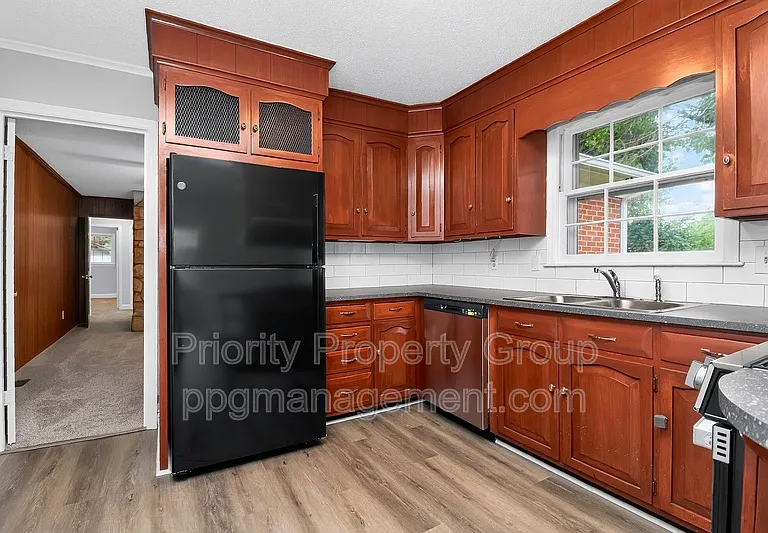 3916 Piney Grove Rd — Photo 8