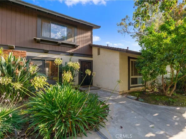 8828 Amigos Pl, Riverside, CA 92504