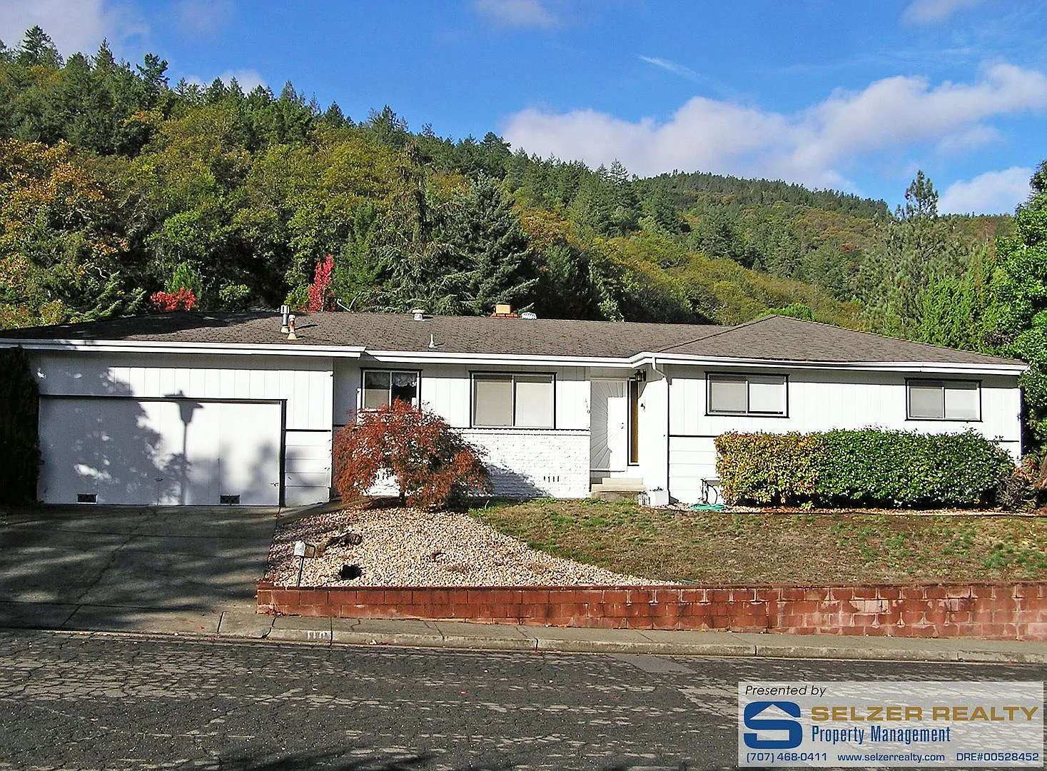 110 Foothill Ct photo 1