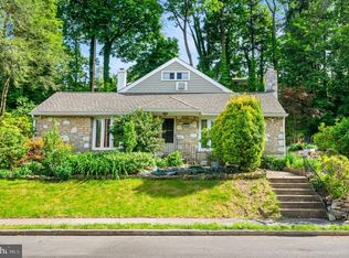 7905 Ivy Ln, Elkins Park, PA 19027