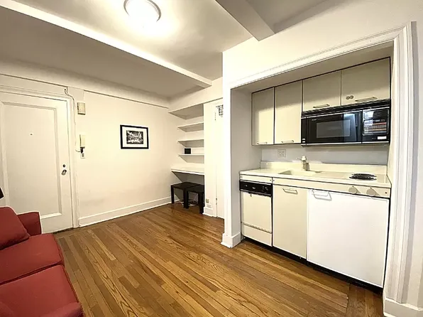 321 East 43rd Street image 1 of 5