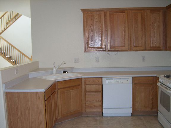 2nd image of 6432 Foxlyn Ave