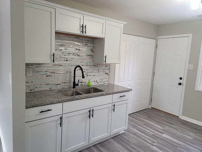 6140 E 3rd Ave — Photo 2