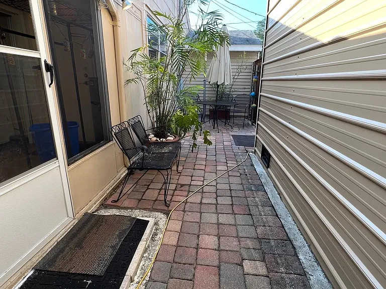 4626 W Euclid Ave — Photo 9