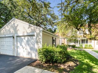 62 Wildwood Trl, Cary, IL 60013