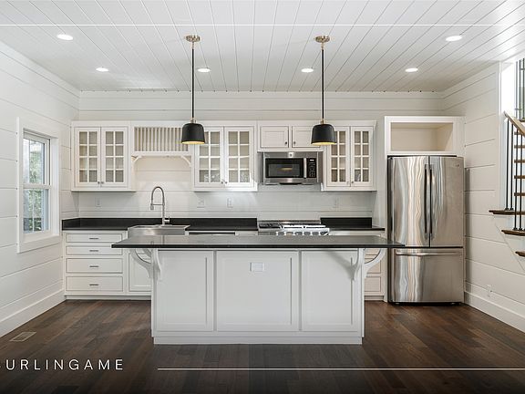 3rd image of 131 Club Drive