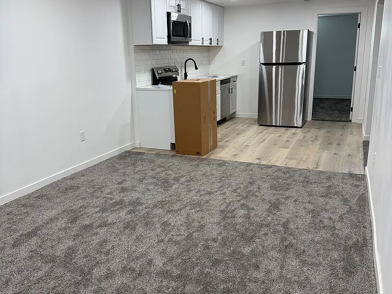 965 Amethyst St — Photo 2