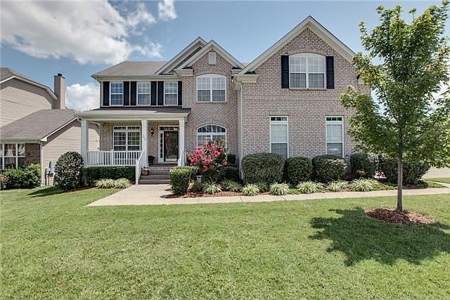 1st image of 746 Cowan Dr