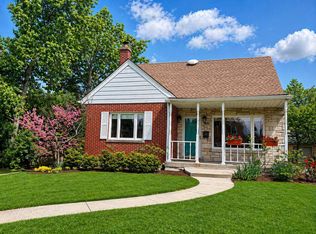 1221 N Oak Park Ave, Oak Park, IL 60302