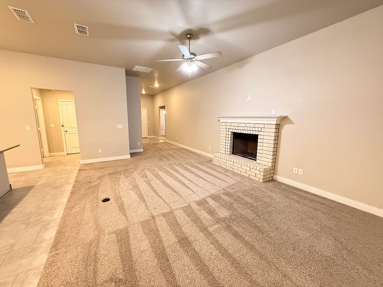 3 bed, 1763 sqft, $1,895 — Photo 4
