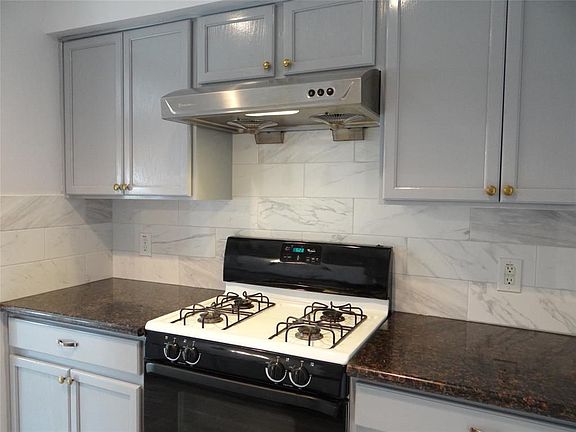 5th image of 6339 Garden Trail Ct