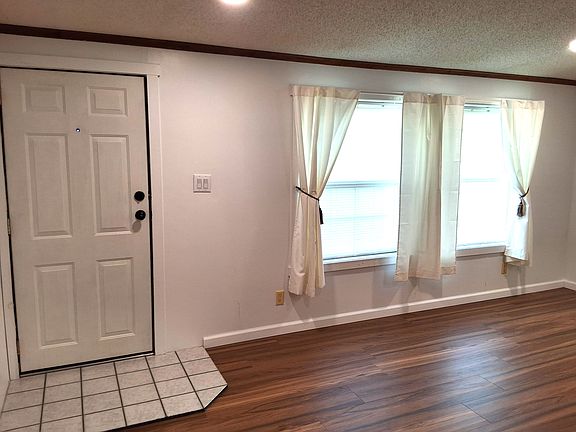 4th image of 353 Cider Press Rd