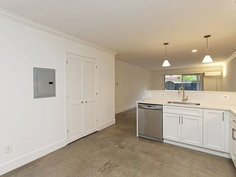 241 Lafayette Circle — Photo 16