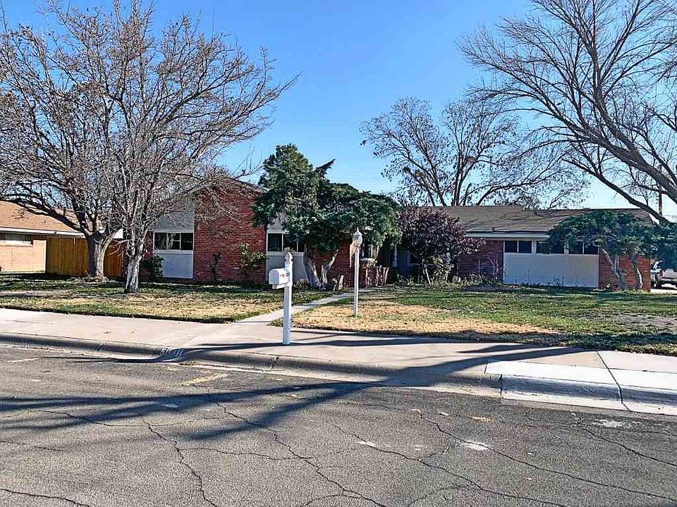1st image of 3001 La Jolla Ln