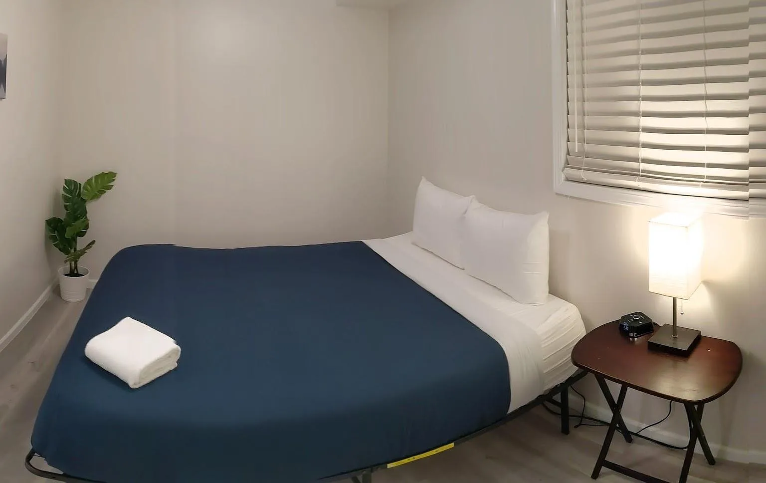 2 bed, 945 sqft, $2,350 — Photo 4