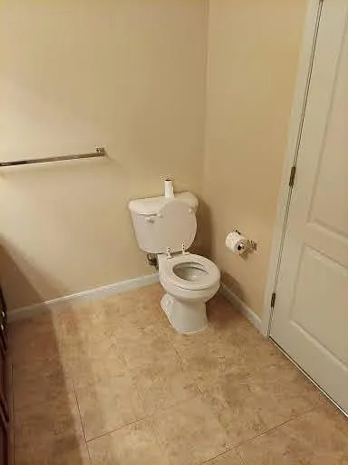 6293 Edgewater Dr — Photo 4