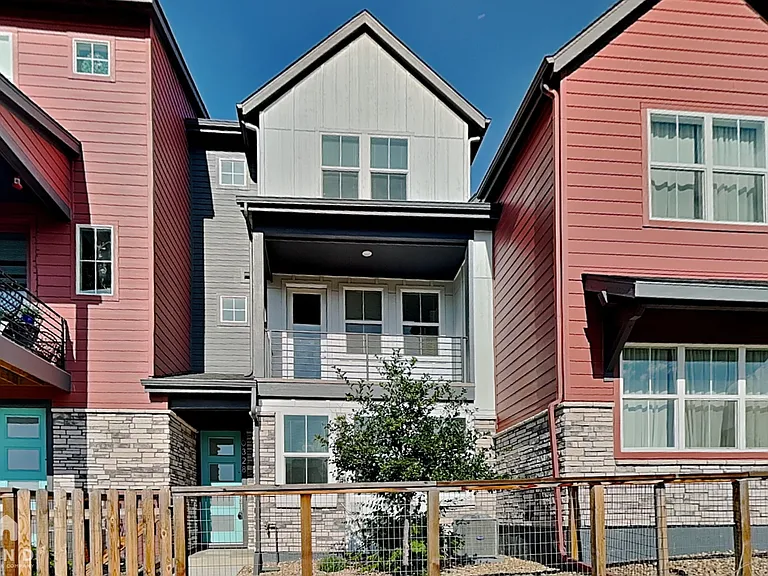 10328 Milwaukee Cir — Photo 1
