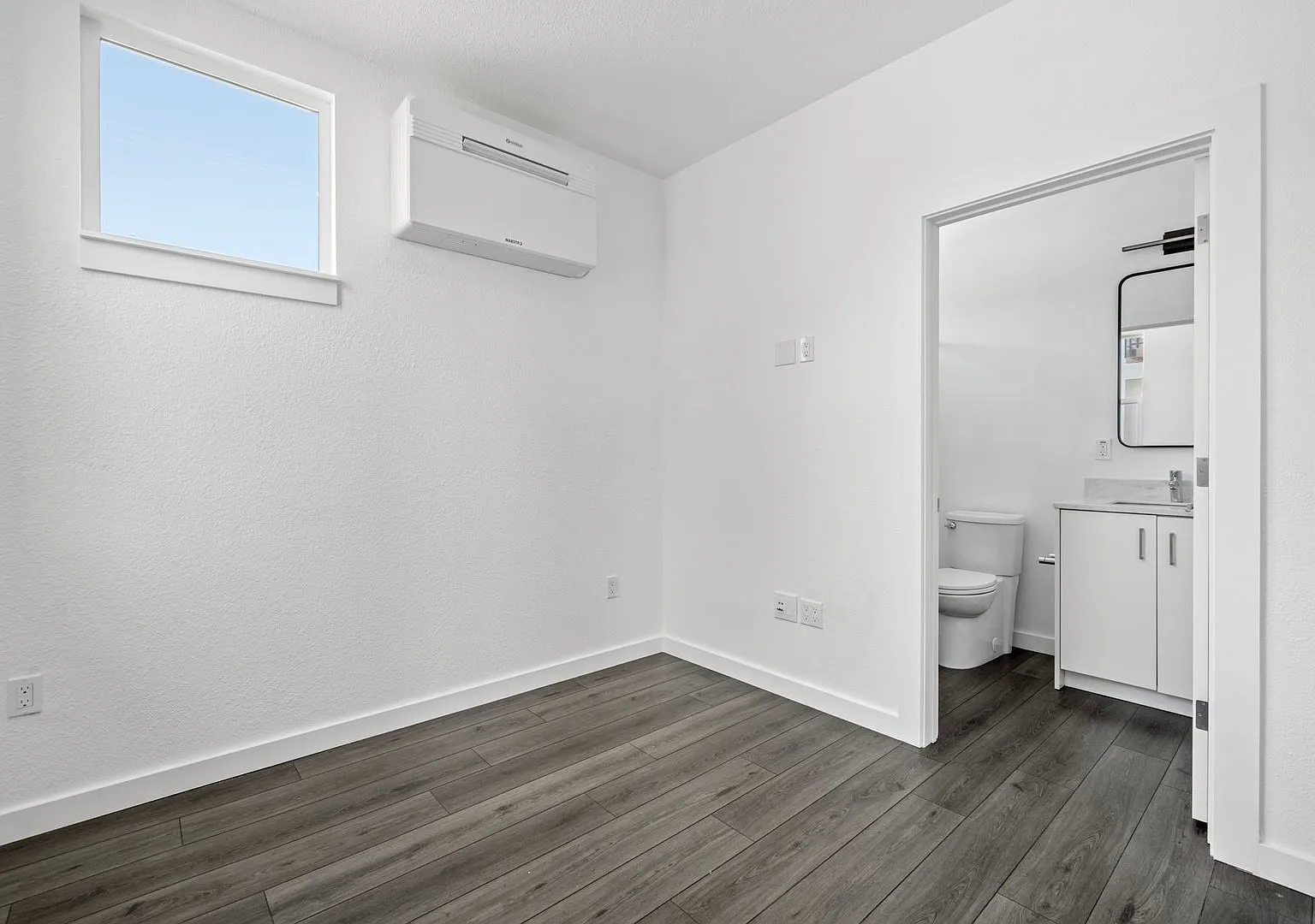 422-426.5 San Pascual Avenue & 6700-6712 Elgin Street — Photo 3