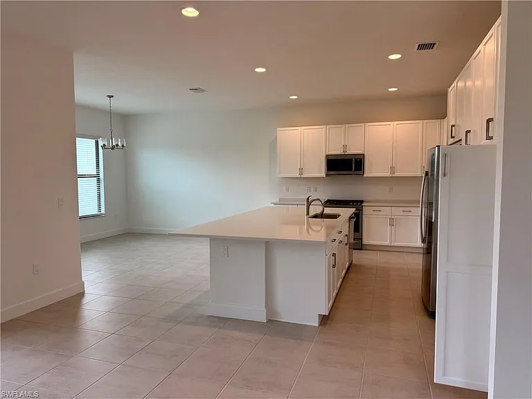 20885 Thistle Leaf Ln — Photo 3