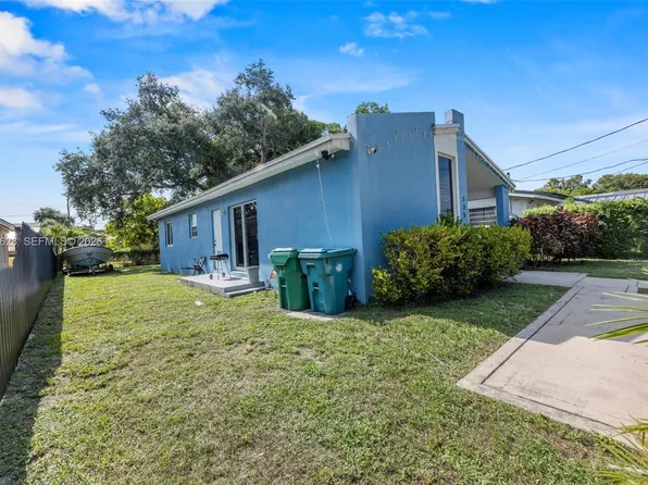 135 NW 6th Ave, Dania Beach, FL 33004