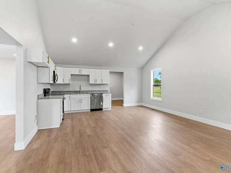 2253 Old Union Rd — Photo 4