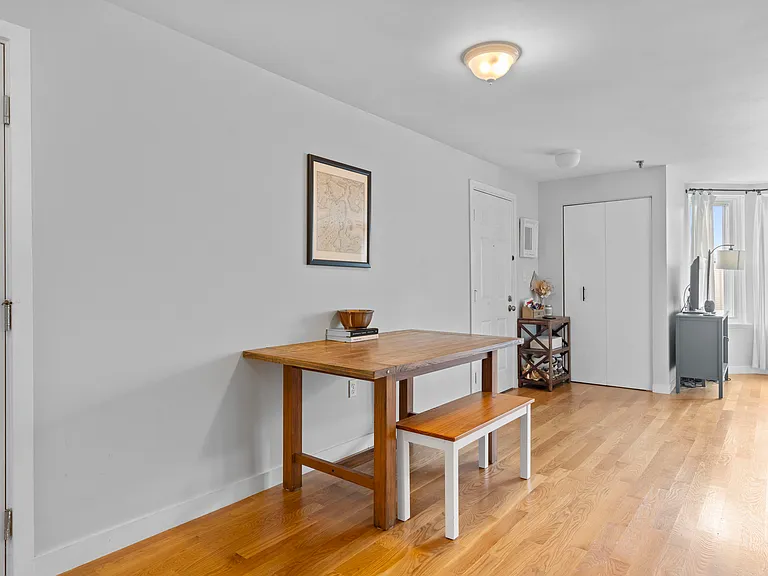 126 Tudor St #C — Photo 9