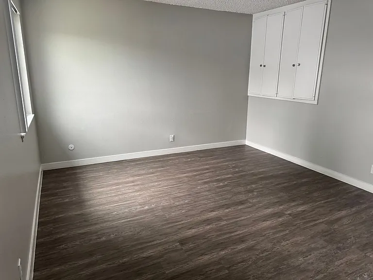 Villa Del Sol Apartments — Photo 149