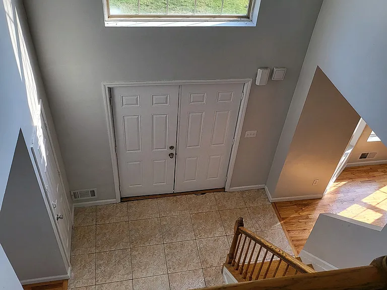 570 Airport Rd — Photo 6