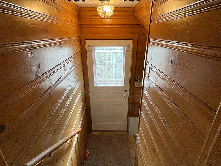 1641 W Adams St — Photo 22