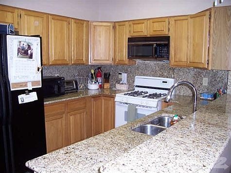 3rd image of 1677 Crosshaven Dr
