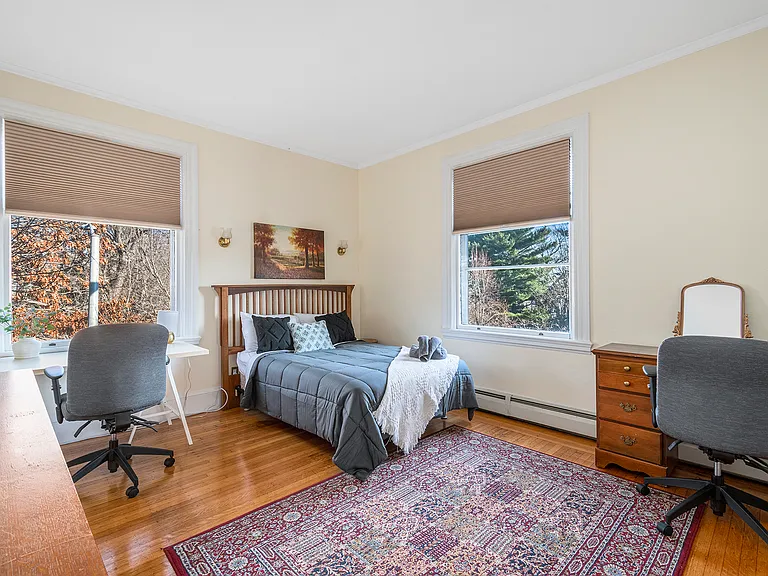Full Bedroom 2nd Floor