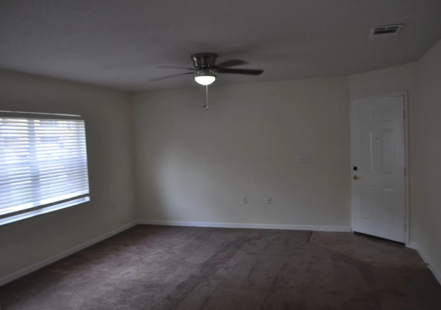 Get to the Pointe! 2 Bedroom 2 Bath Condo at Palm Pointe — Photo 4